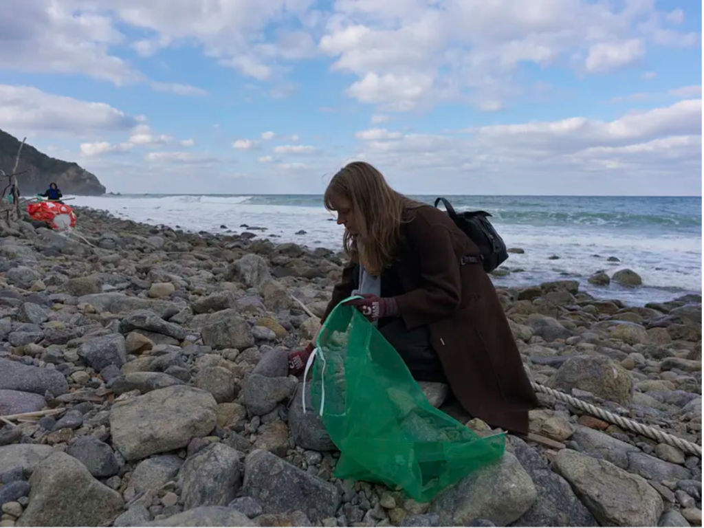 beach clean-up, sustainability, giving back to the community, oshima, munakata