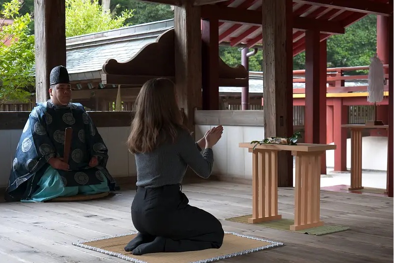 Shinto shrine, Japanese shrine, exclusive ritual, private ceremony